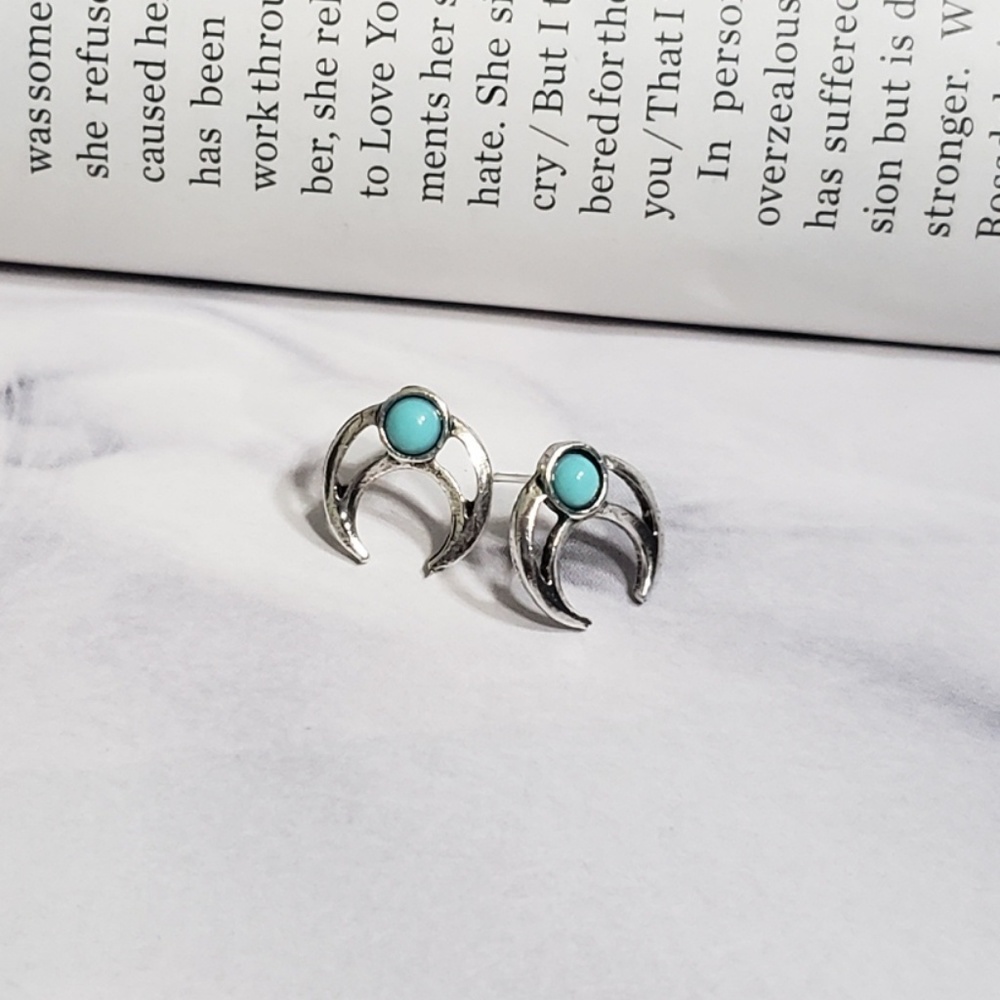 Turquoise Boho Earrings Set - Picture 4 of 6